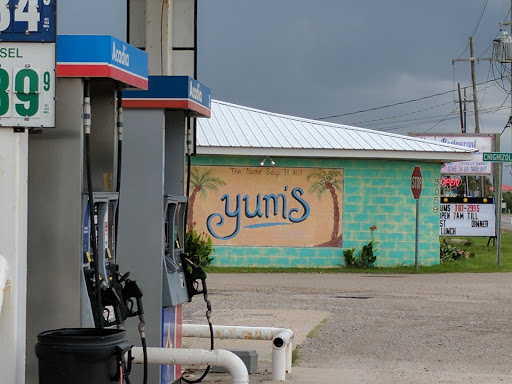 Yum's Cafe